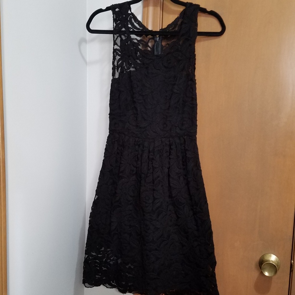 Black lace dress